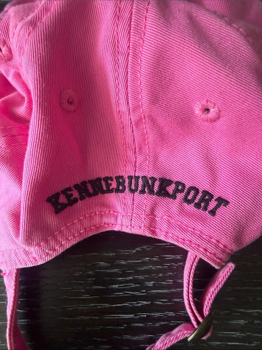 Black Dog Youth pink baseball cap